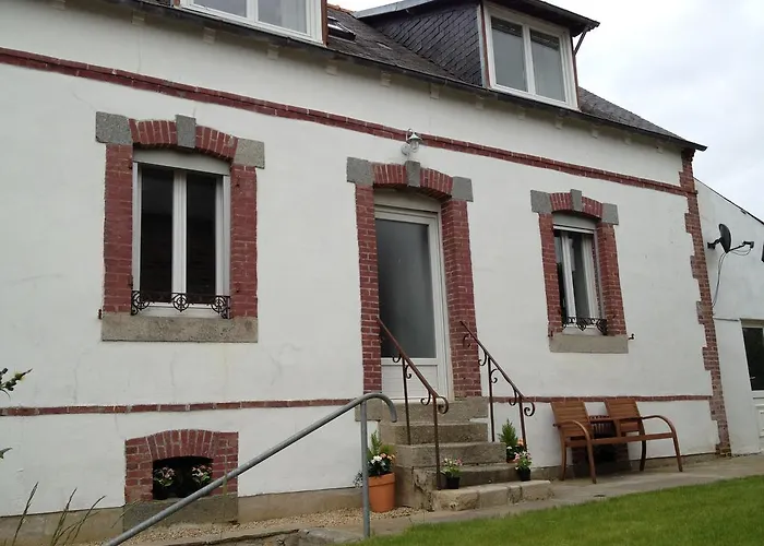 Ploumilliau House